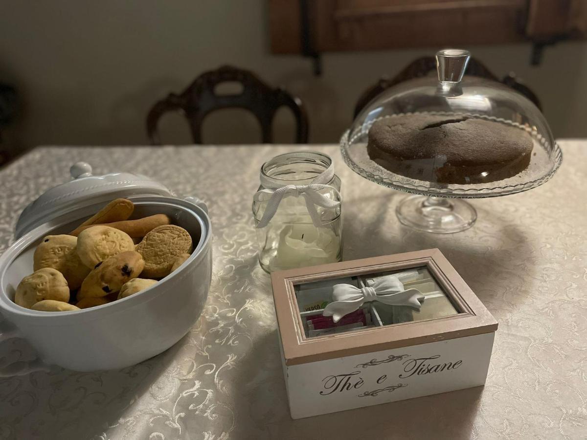 Beb Montefratta Bed & Breakfast Фрата Терме Екстериор снимка