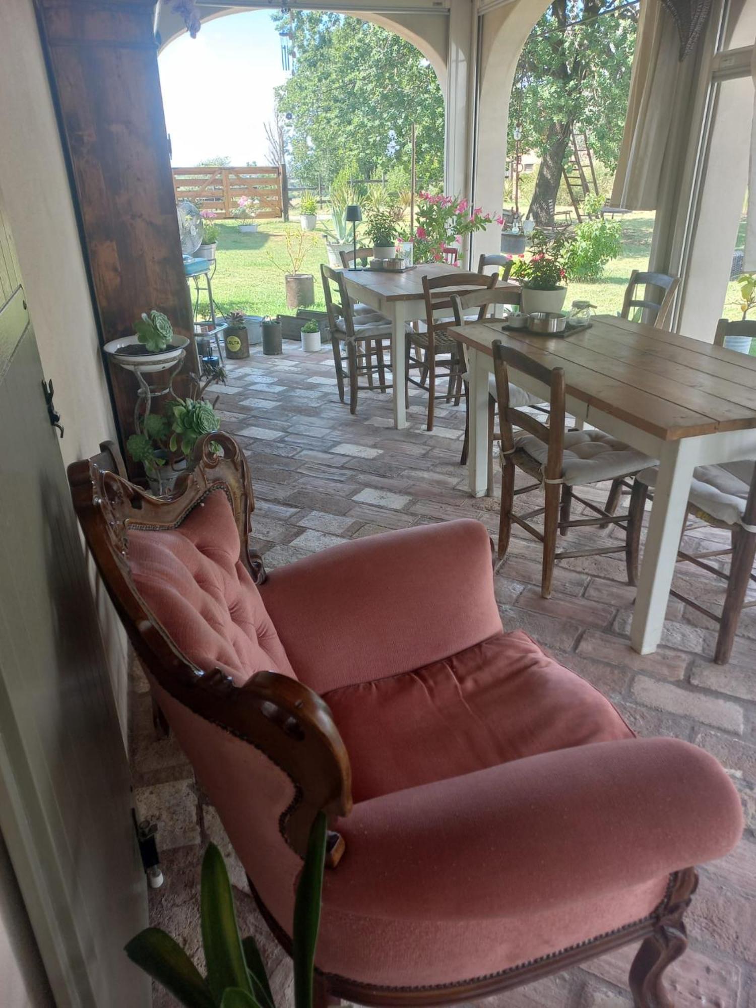 Beb Montefratta Bed & Breakfast Фрата Терме Екстериор снимка